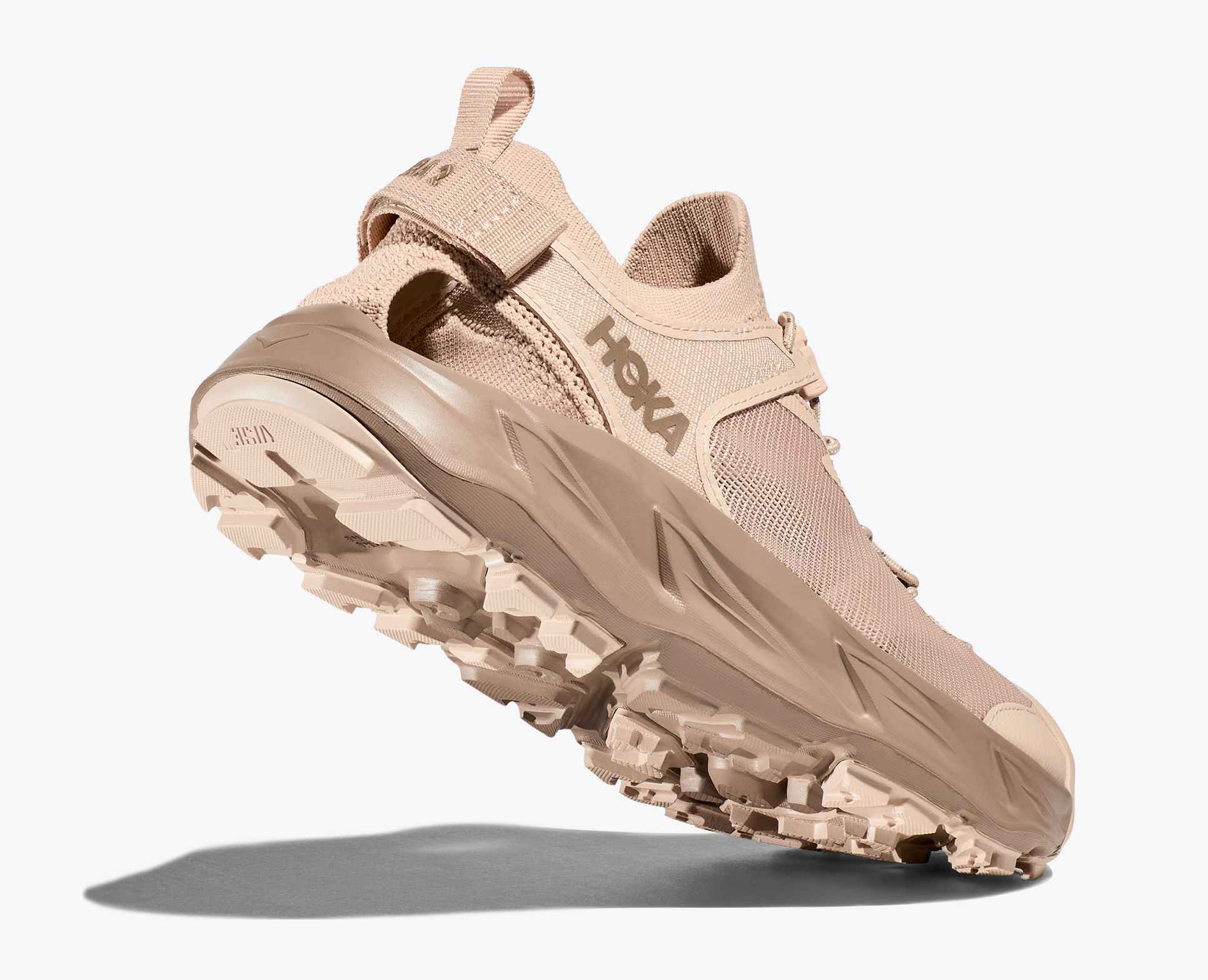 HOKA Hopara 2 能上山也能下水的全地形涼鞋!