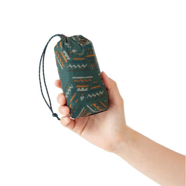 Montbell light weight rain wrap 防水短圍裙 1128687