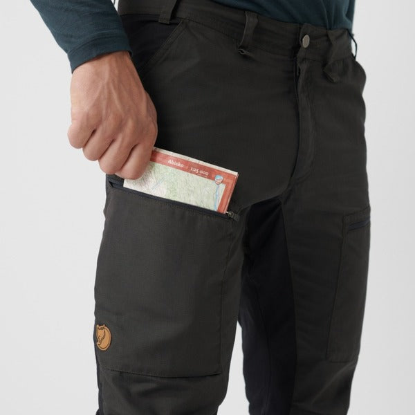 【小狐狸 Fjallraven】Abisko Lite Trekking Trousers 拼接彈性長褲 男 淺橄欖 82890R 622