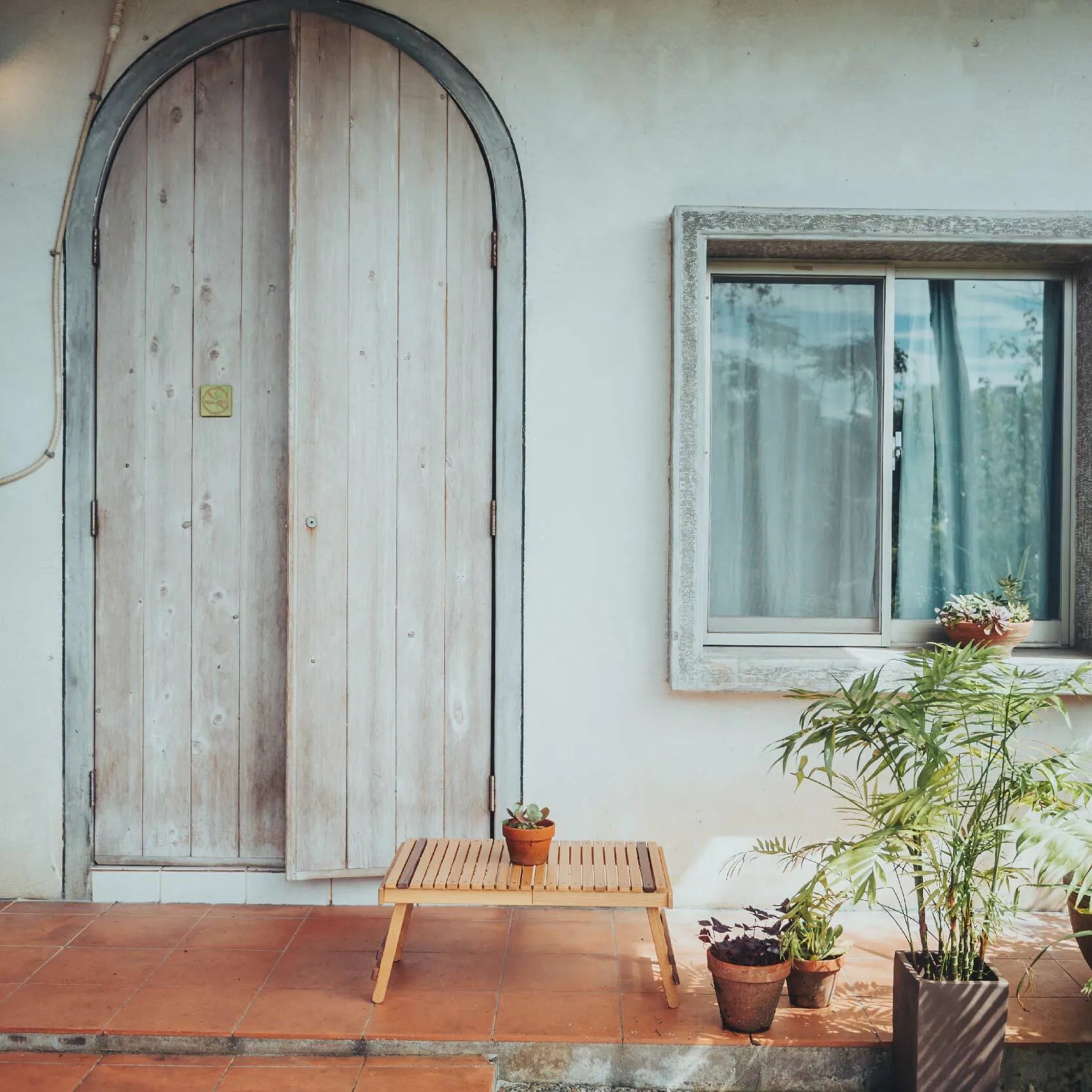 Outdoor Living 經典款 700 木桌 胭脂系列
