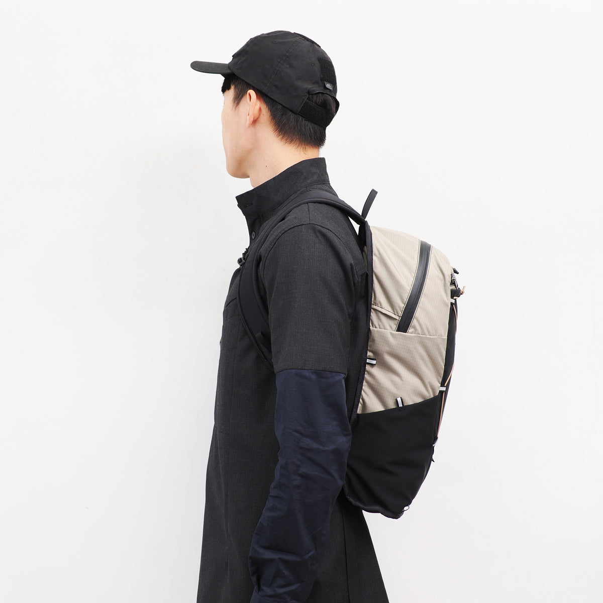 Hanchor LAVA 輕量化快取日行背包 17L UO08