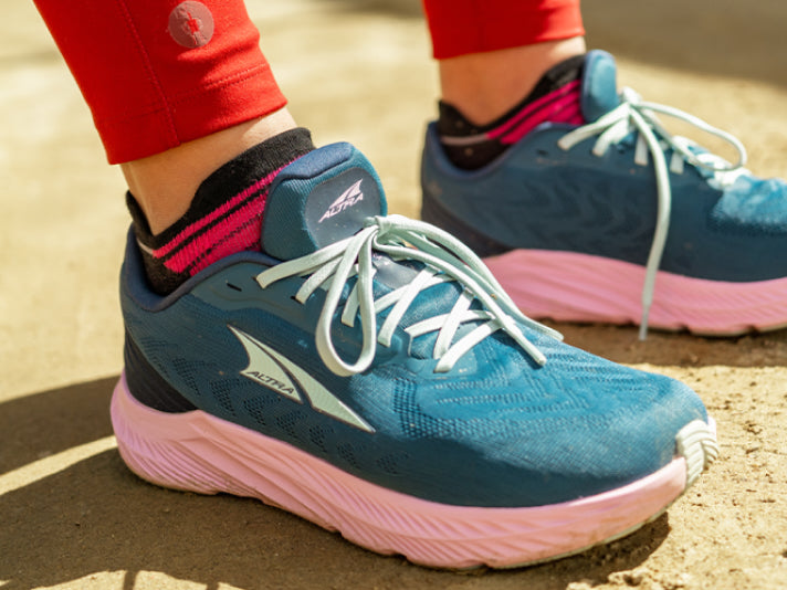 Smartwool 機能 跑步 超輕減震 踝襪 黑色 UNISEX SW001651001