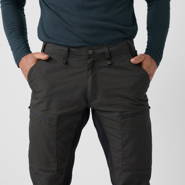 【小狐狸 Fjallraven】Abisko Lite Trekking Trousers 拼接彈性長褲 男 沙棕 82890R 220