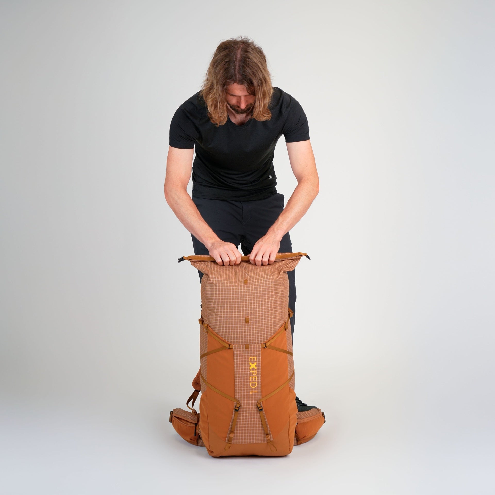 EXPED LIGHTNING 40L 輕量登山背包 黑色 84962 84955